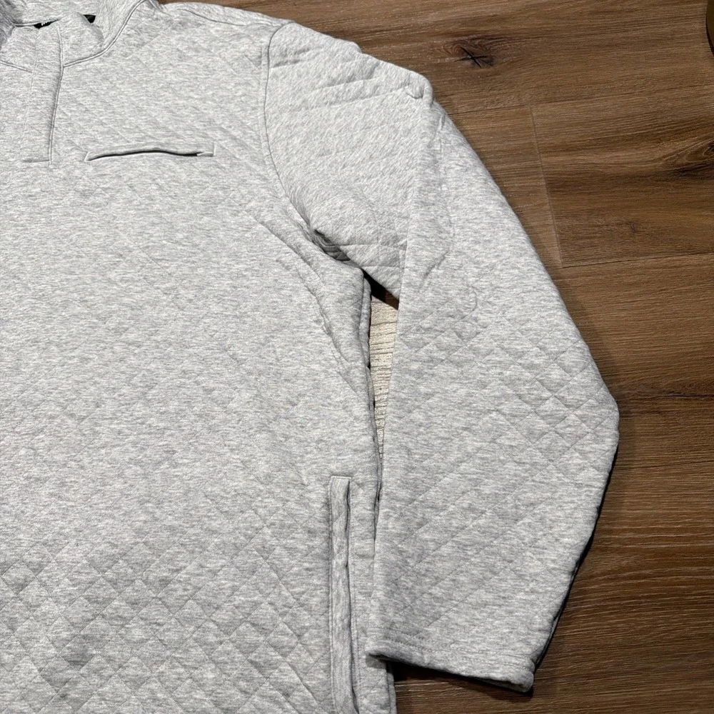 Travis Mathew Men's XXL Transatlantic Quarter Zip Quilted Pullover Sweater Grey